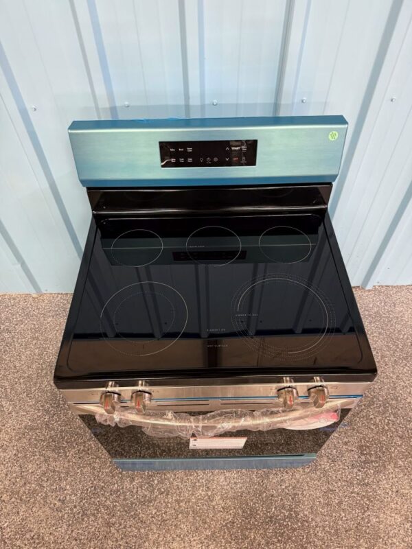Frigidaire 30 Inch Freestanding Electric Range with 5 Elements, 5.3 cu. ft. Capacity, - Image 2