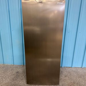 Frigidaire 28 Inch Freestanding Upright Freezer with 16.0 cu. ft. Capacity