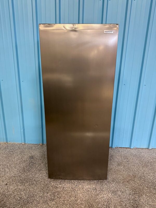 Frigidaire 28 Inch Freestanding Upright Freezer with 16.0 cu. ft. Capacity