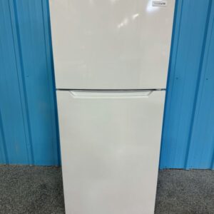 Frigidaire 28 Inch Top Freezer Refrigerator with 17.6 Cu. Ft. Total Capacity