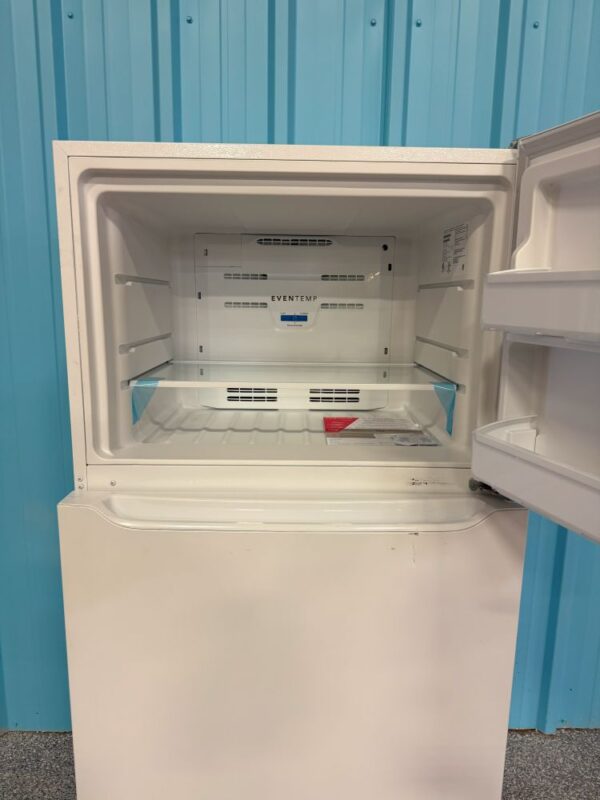 Frigidaire 30 Inch Top Freezer Refrigerator with 18.3 Cu. Ft. Capacity - Image 2