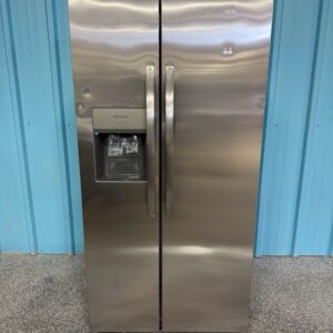 Frigidaire 33 Inch Freestanding Side by Side Refrigerator with 22.3 Cu. Ft. Total Capacity