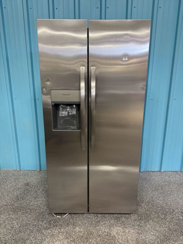 Frigidaire 33 Inch Freestanding Side by Side Refrigerator with 22.3 Cu. Ft. Total Capacity