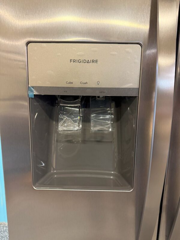 Frigidaire 36 Inch Freestanding Side by Side Refrigerator with 25.6 Cu. Ft. Total Capacity - Image 3