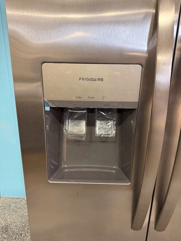 Frigidaire 36 Inch Freestanding Side by Side Refrigerator with 25.6 Cu. Ft. Total Capacity - Image 3