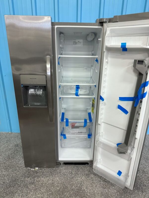 Frigidaire 36 Inch Freestanding Side by Side Refrigerator with 25.6 Cu. Ft. Total Capacity - Image 3