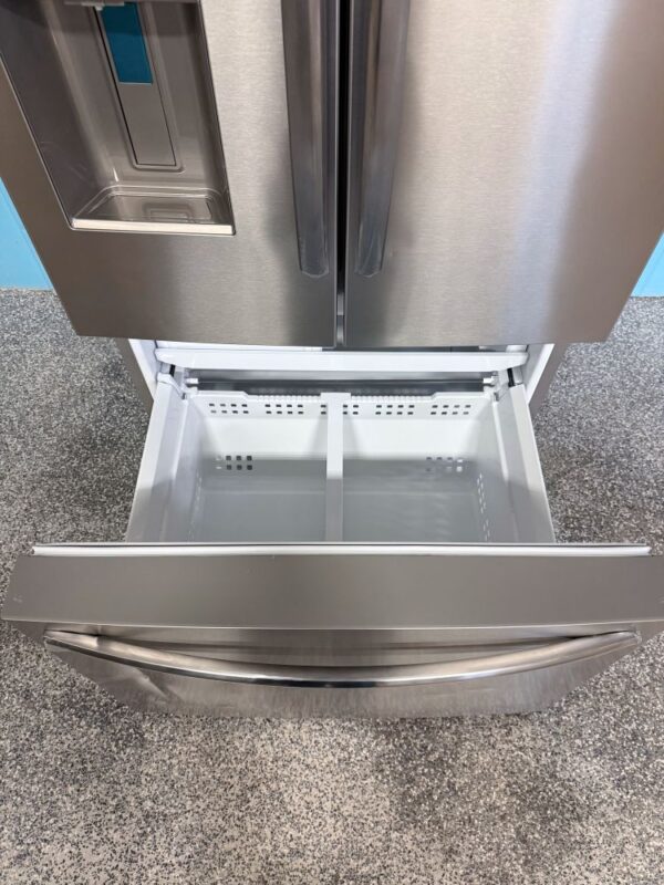 Frigidaire 36 Inch French Door Refrigerator with 27.8 Cu.Ft. Capacity - Image 3