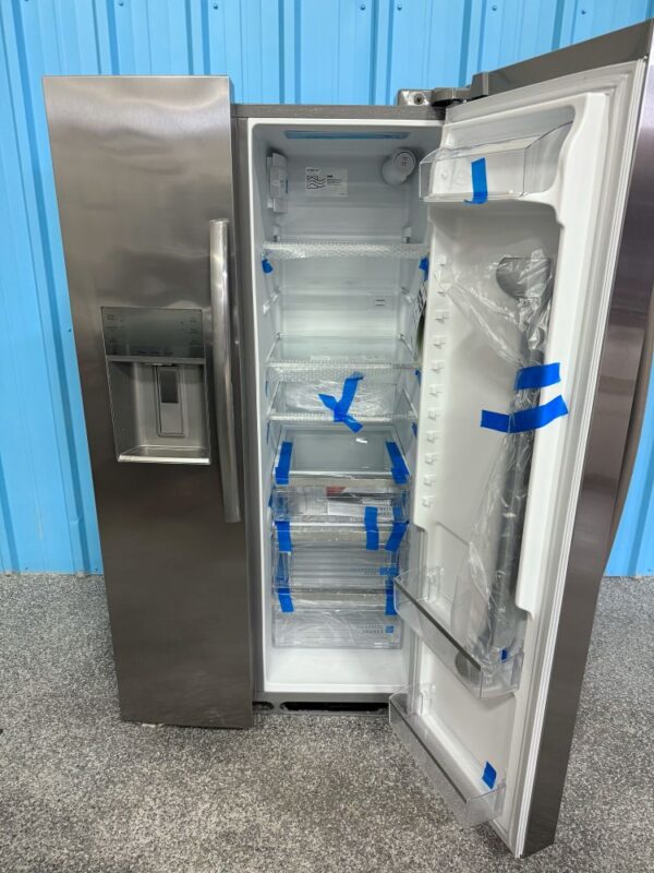 Frigidaire 36 Inch Freestanding Side by Side Refrigerator with 25.6 Cu. Ft. Total Capacity - Image 3