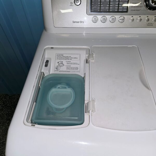 LG 27 Inch Electric Steam Dryer with 7.3 cu. ft. Ultra Capacity - Image 3